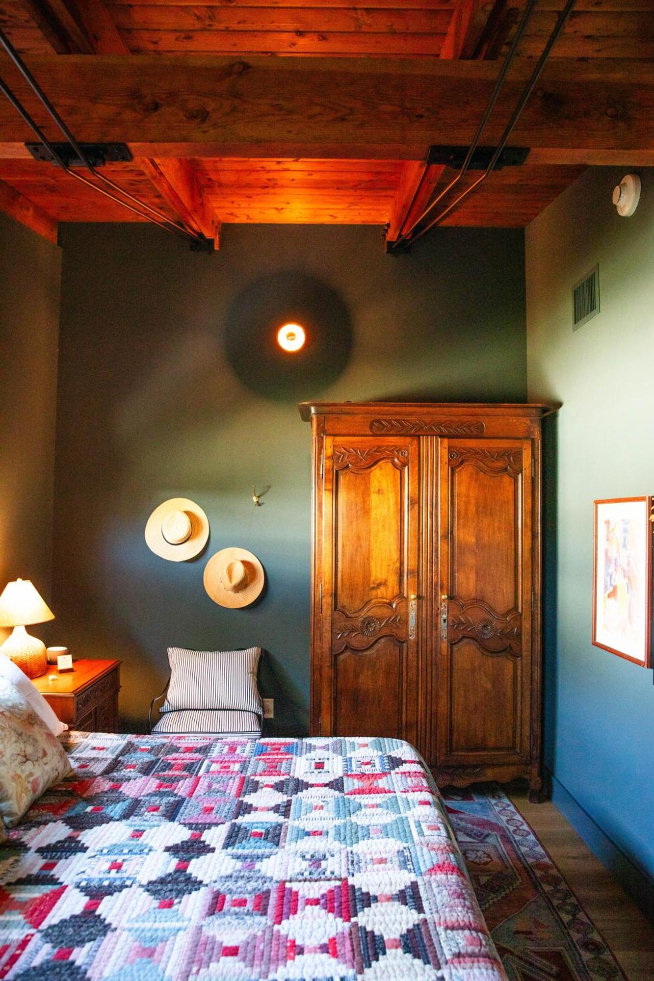 Hotel The Leona à Lockhart Extérieur photo